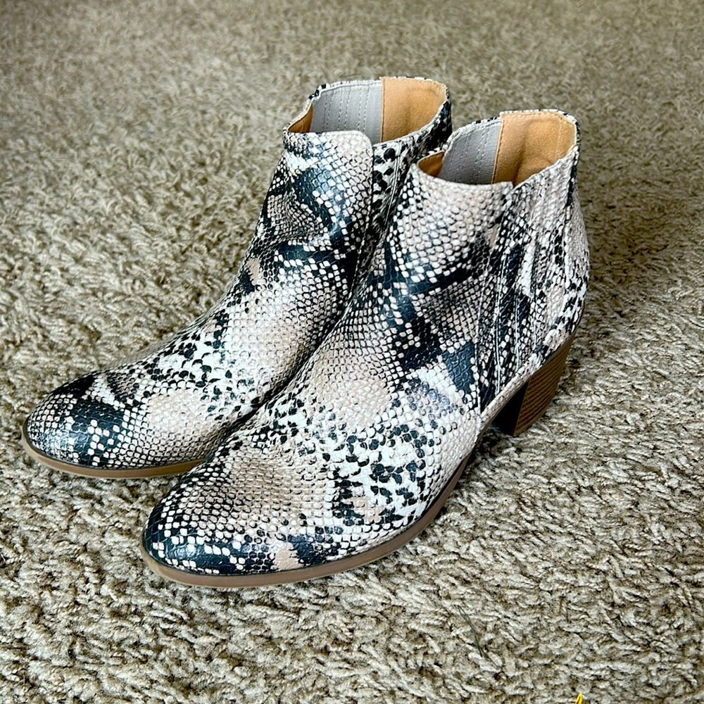 Snakeskin booties!  Size 8 EUC